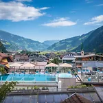 Manni Hotel