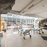 Manni Hotel