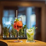 Manni Hotel