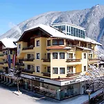 Manni Hotel
