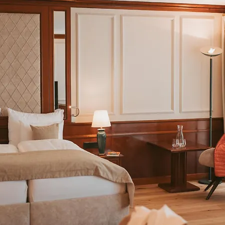 Manni Hotel