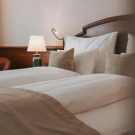 Manni Hotel